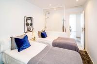 Posteľ alebo postele v izbe v ubytovaní ELD2- Luxury 3 Bedroom Penthouse in Nueva Andalucia