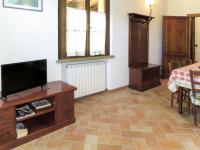 Televízia a/alebo spoločenská miestnosť v ubytovaní Apartment Vaniglia by Interhome