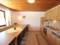 Kuchyňa alebo kuchynka v ubytovaní Holiday Home Zeller by Interhome