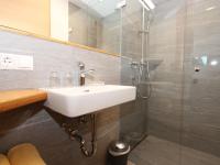 Kúpeľňa v ubytovaní Holiday Home Zeller by Interhome