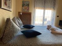 Posteľ alebo postele v izbe v ubytovaní JFK b & b