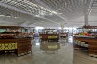 Et supermarked eller andre butikker på resortet eller i nærheden