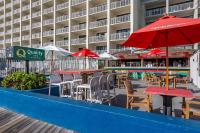 Quality Inn Boardwalkの敷地内または近くにあるプール