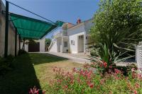 Vonkajšia záhrada v ubytovaní Apartments Mirjana Blue Beach