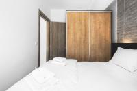 Posteľ alebo postele v izbe v ubytovaní Adelle Apartments, The Luxury Suites
