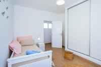 Posteľ alebo postele v izbe v ubytovaní Eslanzarote Eco Villa Tony, heated pool, jacuzzi, Sat tv, Super wifi