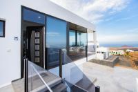 Balkón alebo terasa v ubytovaní Eslanzarote Eco Villa Tony, heated pool, jacuzzi, Sat tv, Super wifi