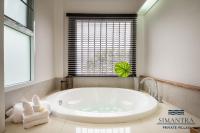 Koupelna v ubytování Simantra Private Villas