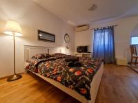 Posteľ alebo postele v izbe v ubytovaní Old Town Apartments
