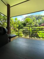 Khaosok Good view Resort - SHA PLUSにあるバルコニーまたはテラス