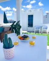 Nápoje v ubytovaní BAHIA LA SANTA APARTMENTS LANZAROTE