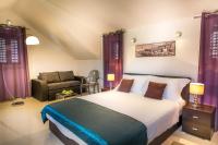 Posteľ alebo postele v izbe v ubytovaní Split Oasis Studio Apartments