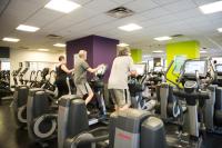 Das Fitnesscenter und&#47;oder die Fitnesseinrichtungen in der Unterkunft West Side YMCA