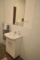 A bathroom at Ager Apartments