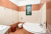 Łazienka w obiekcie Siena Pool Villa