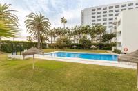 The swimming pool at or close to Studio Torresol