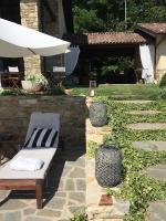 A garden outside Villa gaia sasavacanza