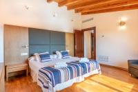 Postel nebo postele na pokoji v ubytování Villa Es Turrió by Mallorca House Rent
