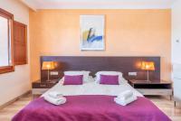 Postel nebo postele na pokoji v ubytování Villa Es Turrió by Mallorca House Rent