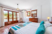 Postel nebo postele na pokoji v ubytování Villa Es Turrió by Mallorca House Rent
