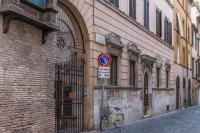 La Porta Rossa di Borgo - Vatican Luxury Suiteの見取り図または間取り図