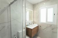 Łazienka w obiekcie Modern with balcony- 2Bd 2Bth- San Vicente