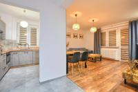 Kuchyňa alebo kuchynka v ubytovaní Apartamenty Maja i Zuzia
