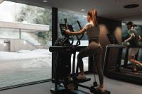 Posilňovňa alebo fitness centrum v ubytovaní Alpenhotel Kitzbühel am Schwarzsee - 4 Sterne Superior