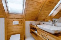 Kúpeľňa v ubytovaní Apartament Tatry Folk regionalny Grota Solna
