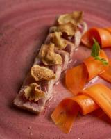 ホテルの敷地内または近くでの食事または食べ物