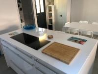 A cozinha ou cozinha compacta de Villa ZEN
