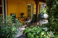 Vonkajšia záhrada v ubytovaní Szalai Apartman