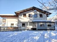 Budynek, w którym mieści się apartament