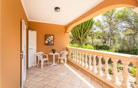 Balkón alebo terasa v ubytovaní 3 Bedroom Awesome Home In Porto Petro