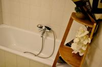 A bathroom at B&B Maggiore 58