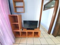 TV a/nebo společenská místnost v ubytování Apartamento Karina Beach-5