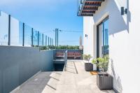 Balkón nebo terasa v ubytování Hillside Villa