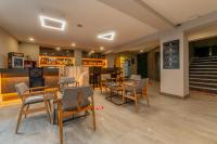 Tema 242 Hotelにあるシーティングエリア