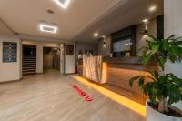 Tema 242 Hotelのロビーまたはフロント