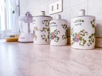 Príslušenstvo na prípravu kávy alebo čaju v ubytovaní Appartamento La Casa Rossa - Affitti Brevi Italia