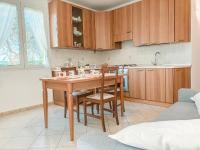 Kuchyňa alebo kuchynka v ubytovaní Appartamento La Casa Rossa - Affitti Brevi Italia