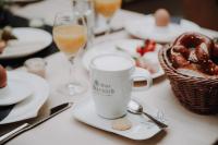 Φαγητό σε αυτό το ξενοδοχείο ή κάπου εκεί κοντά