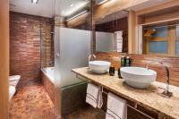 A bathroom at Melia Madrid Princesa
