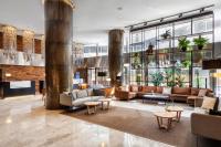 A seating area at Melia Madrid Princesa