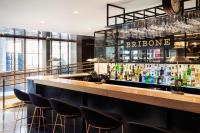 The lounge or bar area at Melia Madrid Princesa