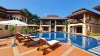 Bazén v ubytování Elegancy Resort Hua Hin nebo v jeho okolí