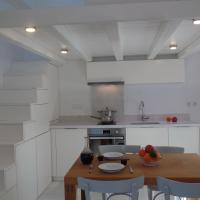 Kuchyňa alebo kuchynka v ubytovaní Paros Apartments Cottage