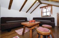 Posedenie v ubytovaní One-Bedroom Holiday Home In Hrnjanec