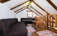 Posedenie v ubytovaní One-Bedroom Holiday Home In Hrnjanec