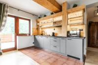 Kuchyňa alebo kuchynka v ubytovaní Apartament Natura Zakopane